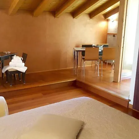 Il Sasso Bianco Bb * Comerio