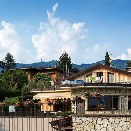 Il Sasso Bianco Bb * Comerio
